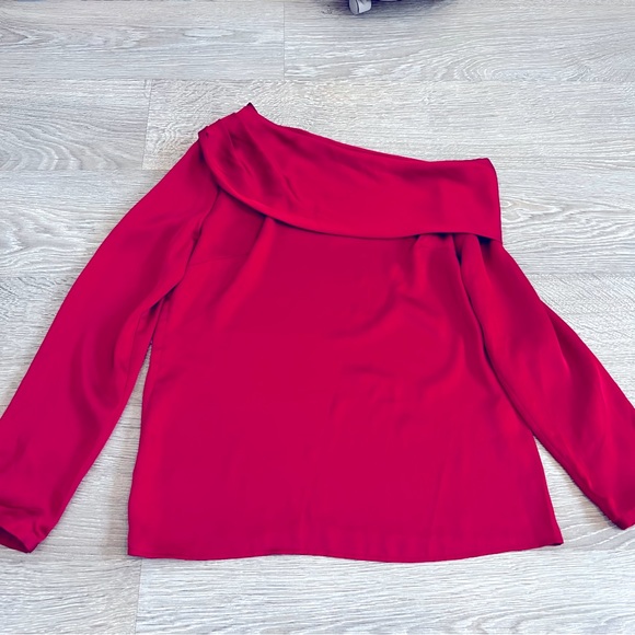 WHITE HOUSE BLACK MARKET Assymetrical Long Sleeve Blouse - Red - Picture 1 of 13